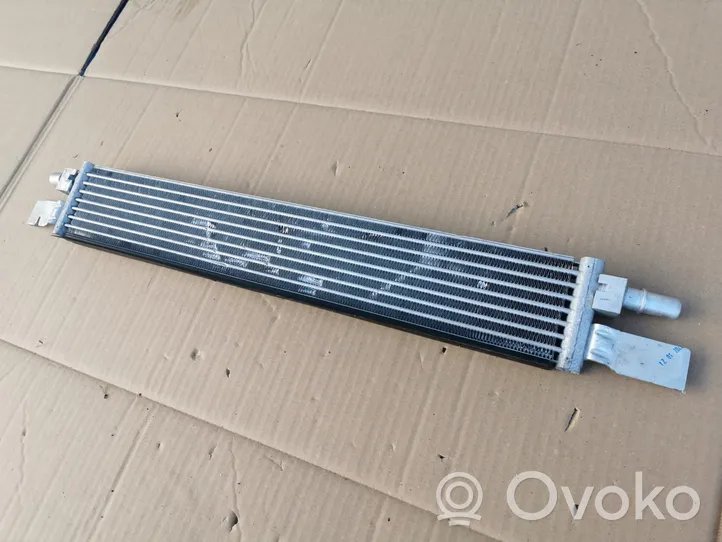 BMW 3 G20 G21 Radiateur d'huile moteur 8679837