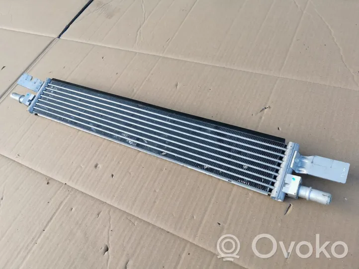 BMW 3 G20 G21 Radiateur d'huile moteur 8679837