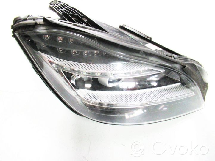 Mercedes-Benz CLS C218 X218 Lampa przednia A2188206661