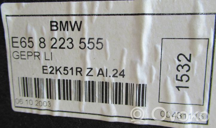 BMW 7 E65 E66 Šoninis apdailos skydas 8223555