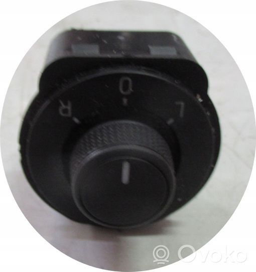 Skoda Octavia Mk3 (5E) Przycisk regulacji lusterek bocznych 5E0959565B