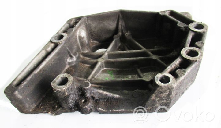 Seat Exeo (3R) Łapa / Mocowanie silnika 7700869509