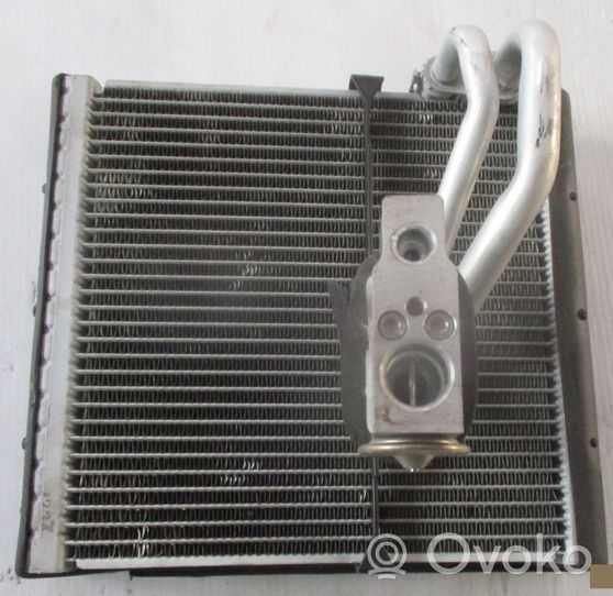 Mitsubishi Colt Radiateur de chauffage 