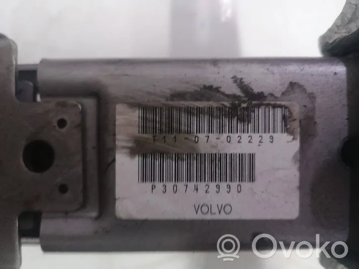 Volvo V70 Scatola dello sterzo T110702229