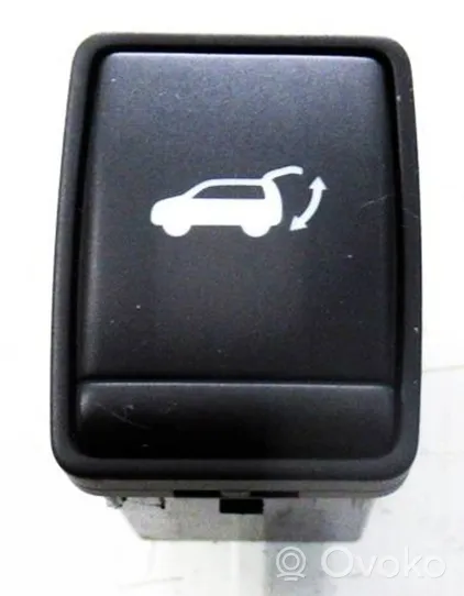 Nissan X-Trail T32 Przełącznik / Przycisk otwierania klapy tylnej / bagażnika 083492A