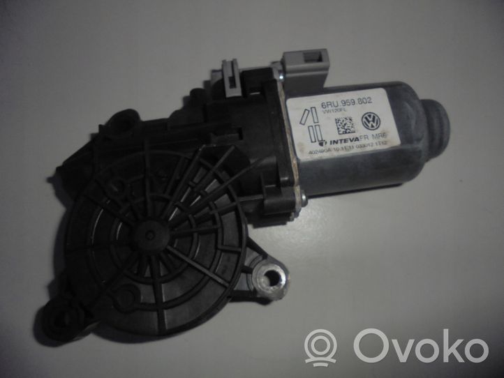 Volkswagen Up Moteur de lève-vitre de porte avant 6RU959802