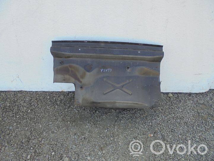 Fiat Grande Punto Other body part 