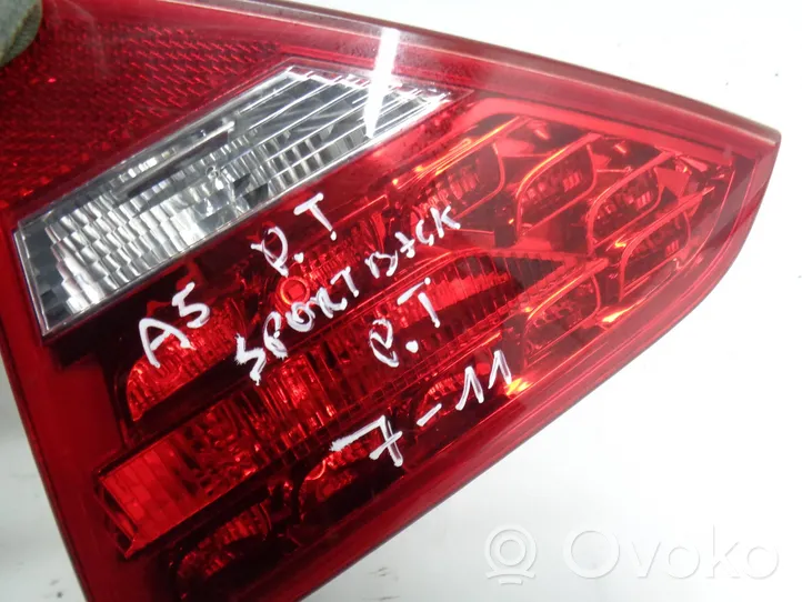 Audi A5 8T 8F Lampy tylnej klapy bagażnika 8T0945094A