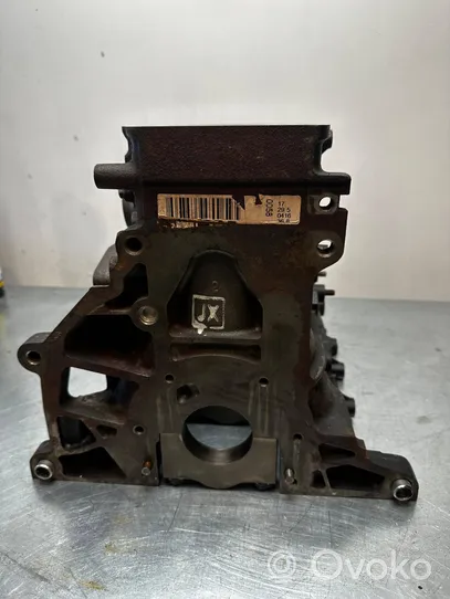 Volkswagen Polo Motorblock 043103021R