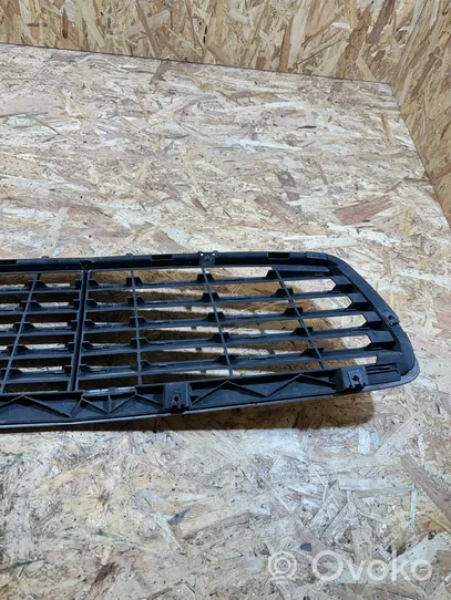 Mercedes-Benz E W211 Grille de calandre avant A2118800583