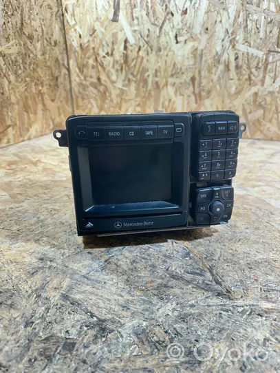 Mercedes-Benz S W220 Radio/CD/DVD/GPS-pääyksikkö A2208270442