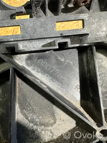 Audi Q7 4L Support de montage de pare-chocs avant 4L0807284