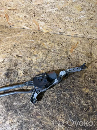 Mercedes-Benz C W204 Front wiper linkage and motor A2048201140