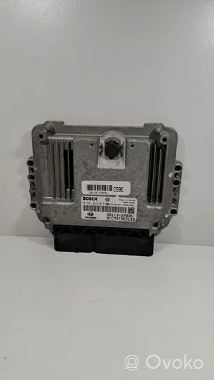 Hyundai Santa Fe Unité de commande, module ECU de moteur 0281014013