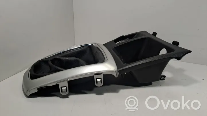 Nissan Qashqai Rivestimento in plastica cornice della leva del cambio 969XC4EH0A