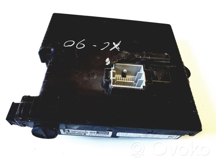 Volvo XC90 Module de fusibles 30728273