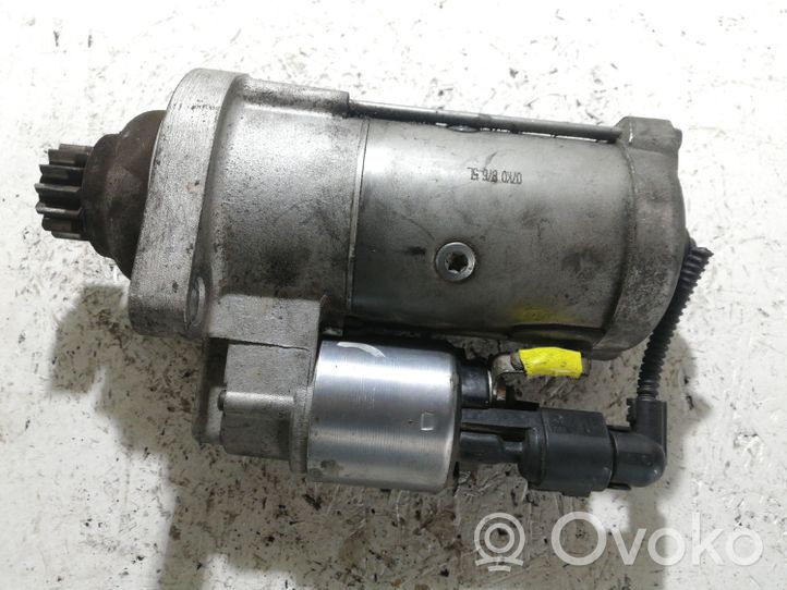 Audi A4 S4 B6 8E 8H Starteris 02Z911024A