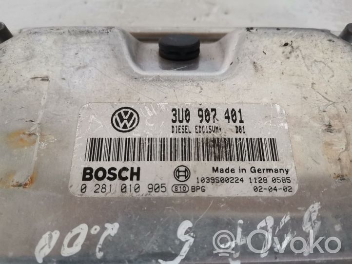 Volkswagen Golf V Calculateur moteur ECU 3U0907401