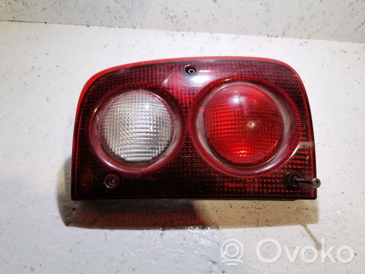 Land Rover Freelander Luz trasera/de freno 22960222