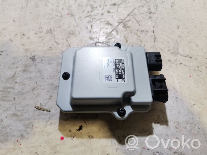 Lexus RX 450H Unité de commande / module de pompe à carburant 8957158020