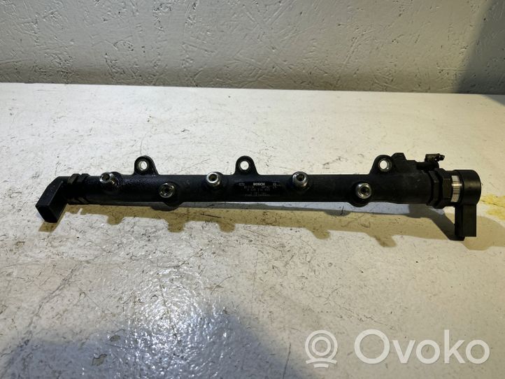 BMW 3 E46 Tuyau de conduite principale de carburant 7787164