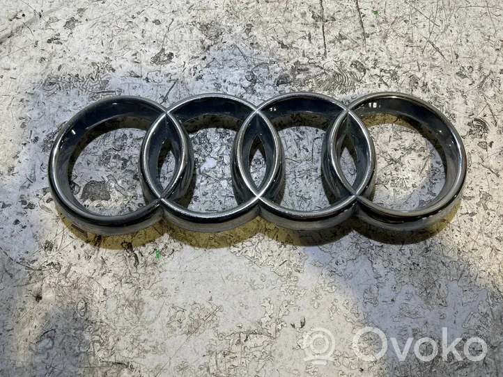 Audi A6 S6 C6 4F Mostrina con logo/emblema della casa automobilistica 