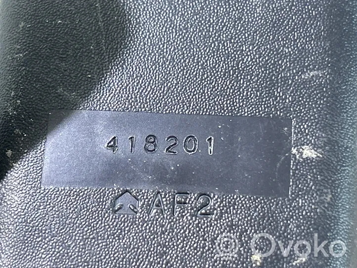 Toyota Yaris Boucle de ceinture de sécurité avant 305592510