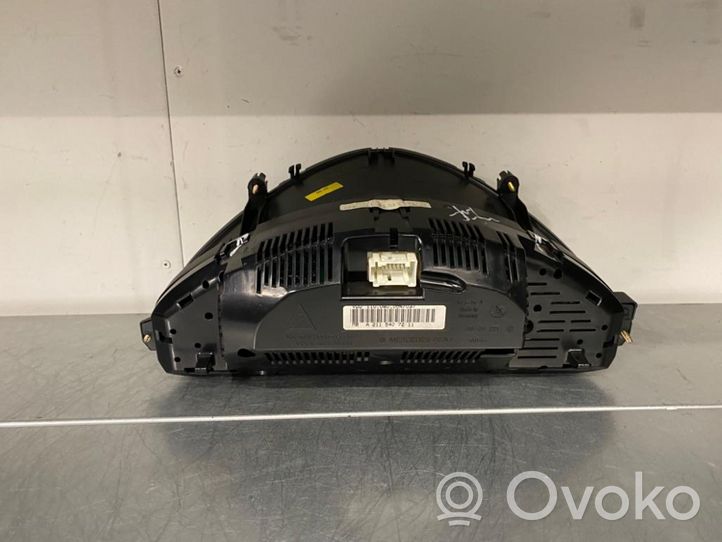 Mercedes-Benz E W211 Tachimetro (quadro strumenti) A2115407211