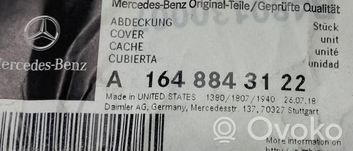 Mercedes-Benz ML W164 Moulure, baguette/bande protectrice d'aile A1648843122