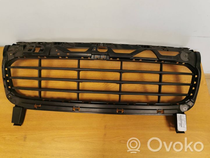 Porsche Cayenne (92A) Maskownica / Grill / Atrapa górna chłodnicy 7P5807683