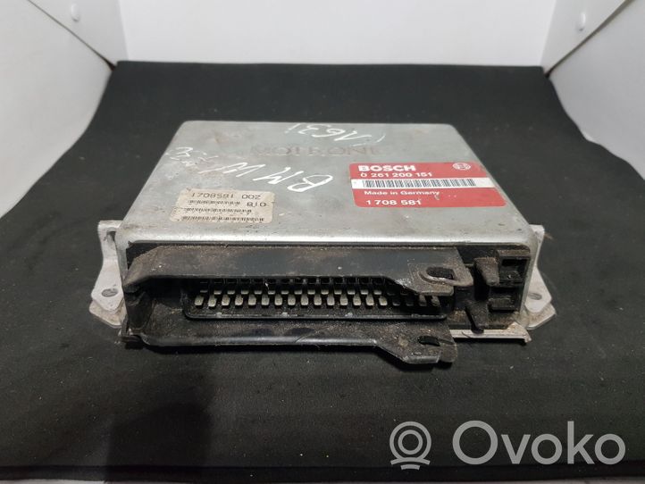 BMW 5 E34 Engine control unit/module 0261200151