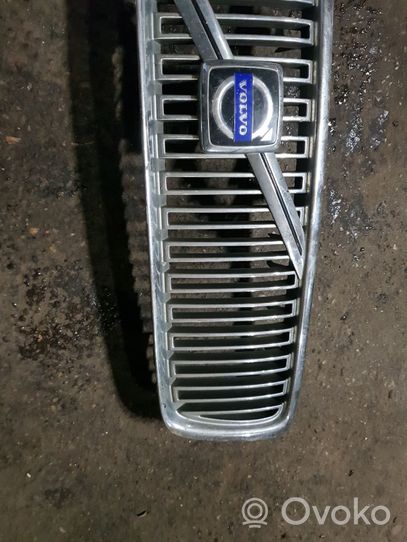 Volvo S60 Front bumper upper radiator grill 9190385