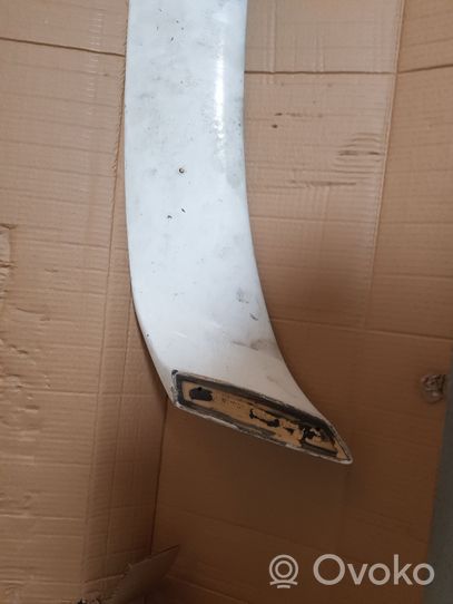 Nissan Primera Spoiler del portellone posteriore/bagagliaio KBA38403