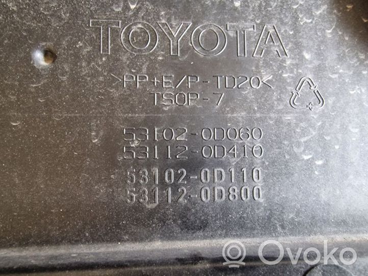 Toyota Yaris Etupuskurin ylempi jäähdytinsäleikkö 531020D060