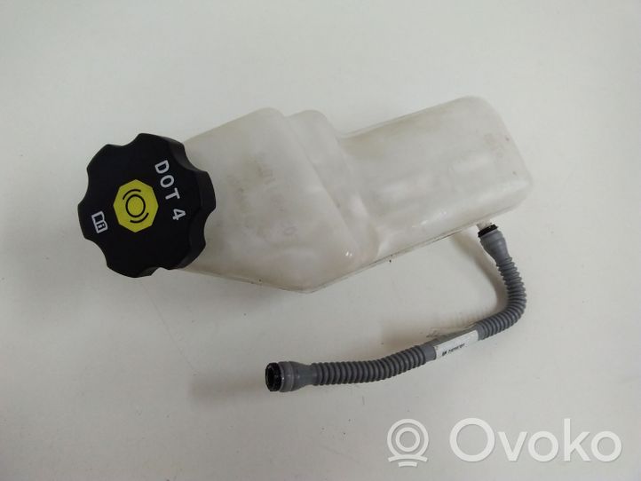 Opel Insignia B Serbatoio di compensazione del liquido del freno 0204811876