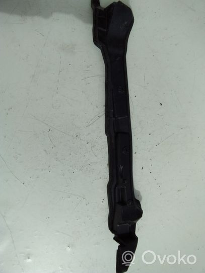 Lexus RX 450H Supporto/guarnizione in poliuretano espanso del parafango 5388348050