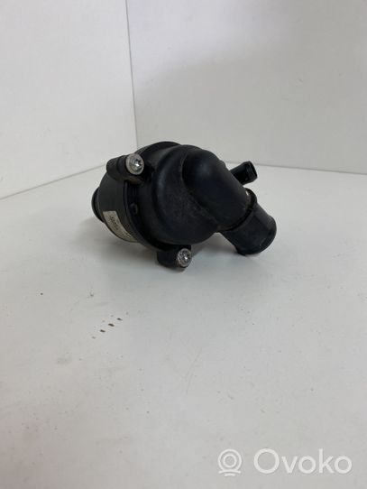 Land Rover Discovery 4 - LR4 Thermostat AH228K515