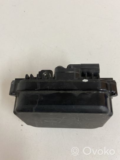 Lexus RX 450H Sensore radar Distronic 8821047080