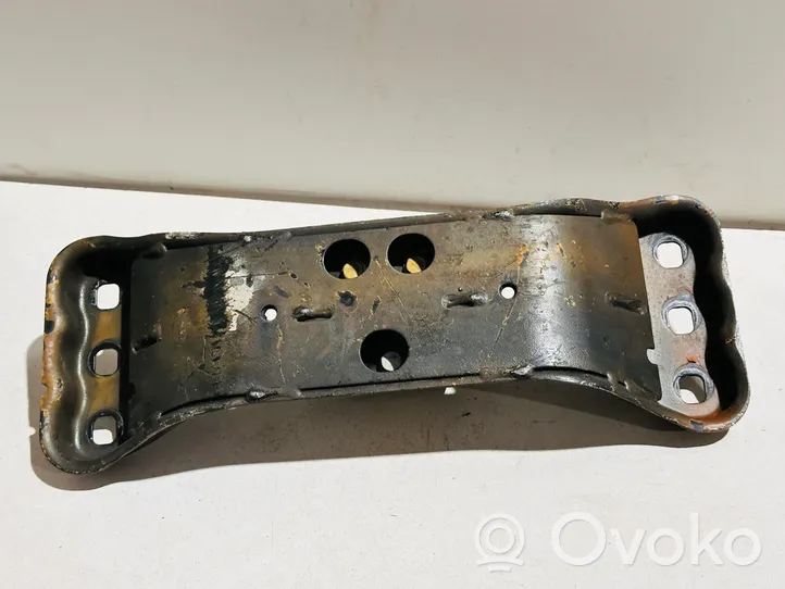 Mercedes-Benz C AMG W205 Gearbox mounting bracket A2052401002