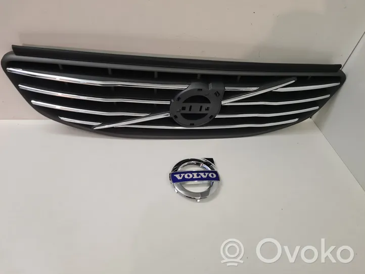 Volvo XC60 Etupuskurin ylempi jäähdytinsäleikkö 31425881