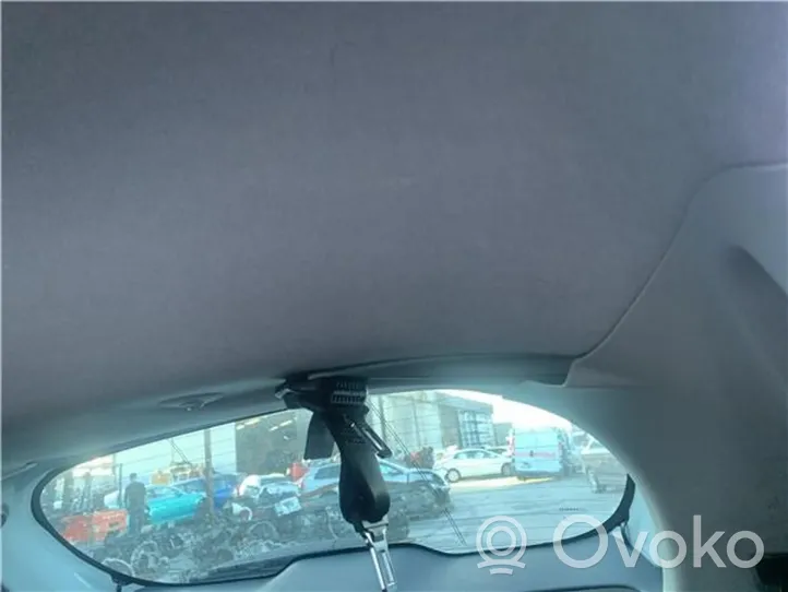 Renault Clio IV Pas bezpieczeństwa fotela tylnego środkowego 