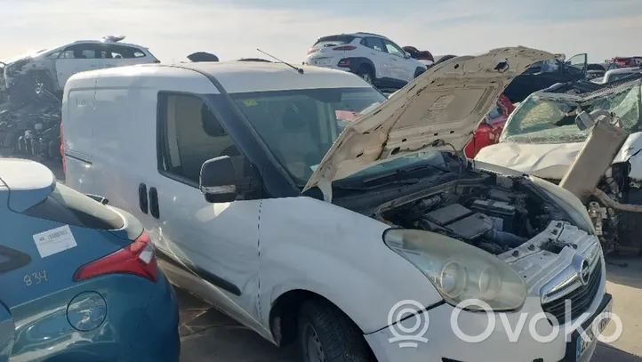 Opel Combo D Filtre à particules catalyseur FAP / DPF 