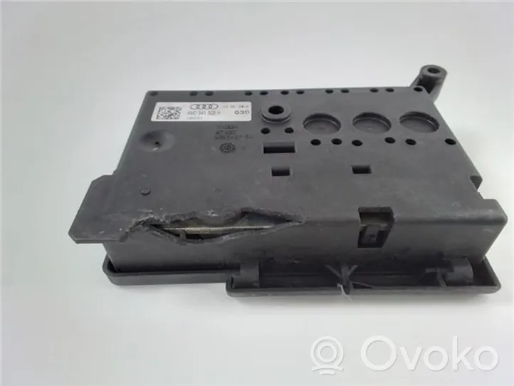 Audi Q8 Módulo de fusible 4M0941828H