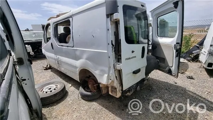 Renault Trafic II (X83) Couvercle anti-poussière disque de plaque de frein arrière 