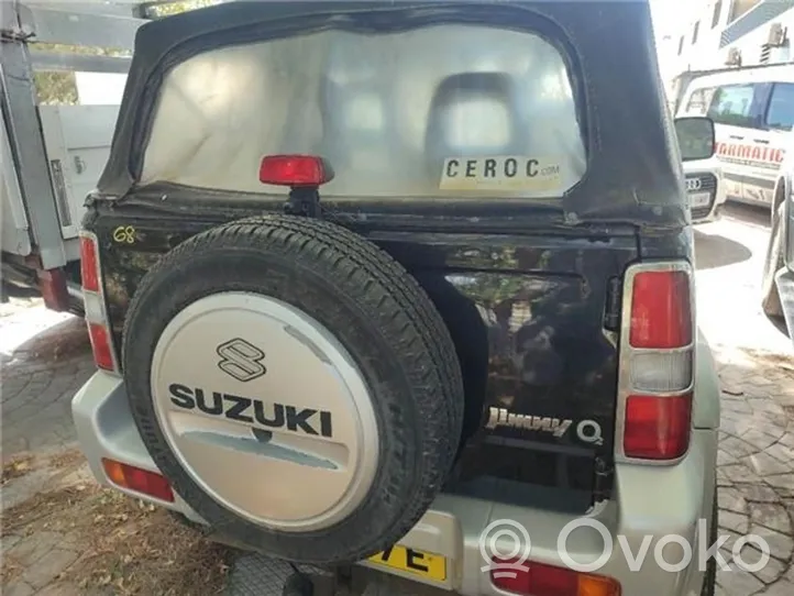 Suzuki Jimny Takaluukun/tavaratilan kansi 