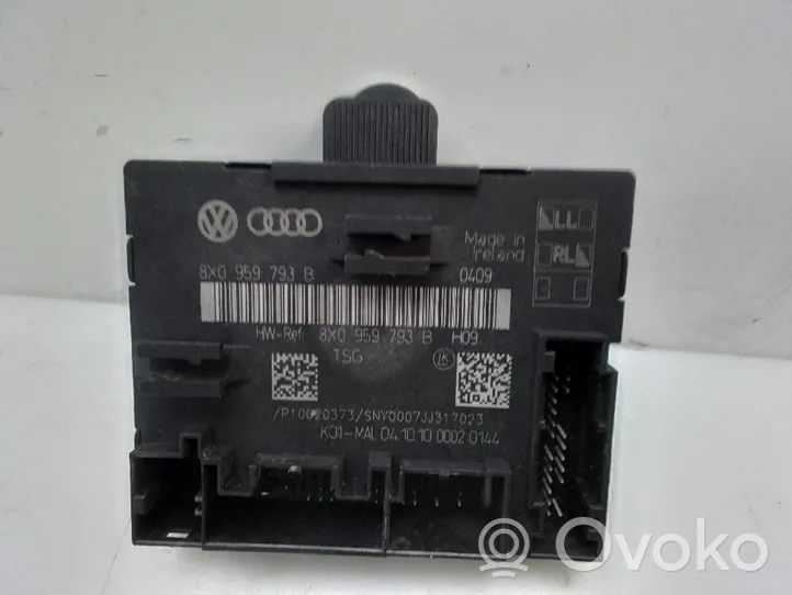 Audi A1 Centralina/modulo chiusura centralizzata portiere 8X0959793B