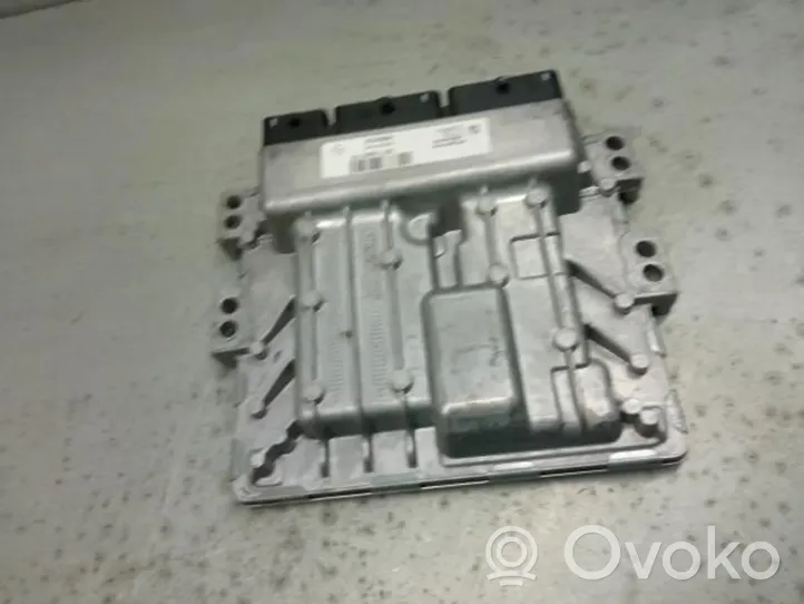 Renault Megane IV Sterownik / Moduł ECU 