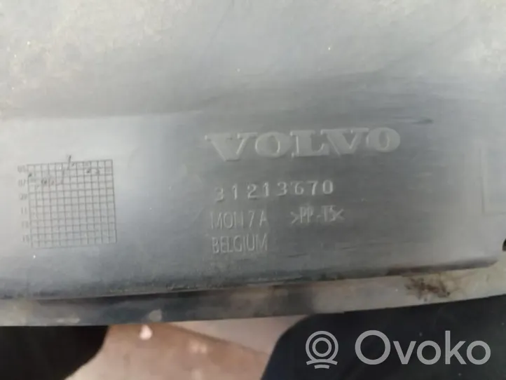 Volvo C30 Pare-boue passage de roue avant 