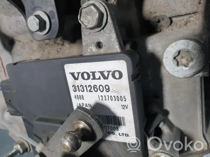 Volvo V40 Cross country Automaattinen vaihdelaatikko 