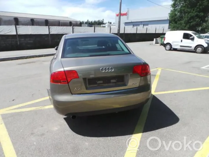 Audi A4 S4 B7 8E 8H Traversa di supporto paraurti posteriore 